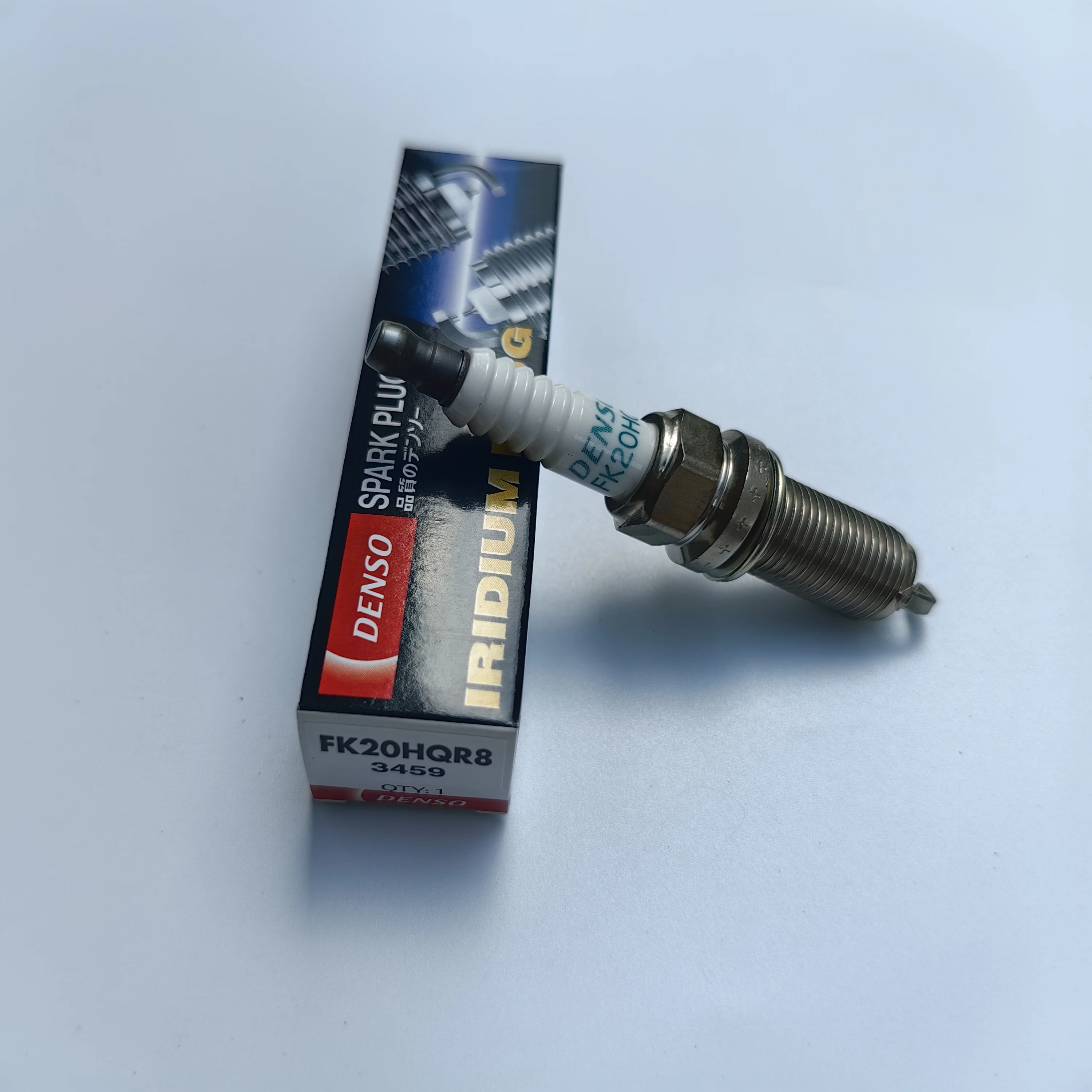 DENSO Bujia 3459 FK20HQR8 - Reliable Spark Plugs for Volvo