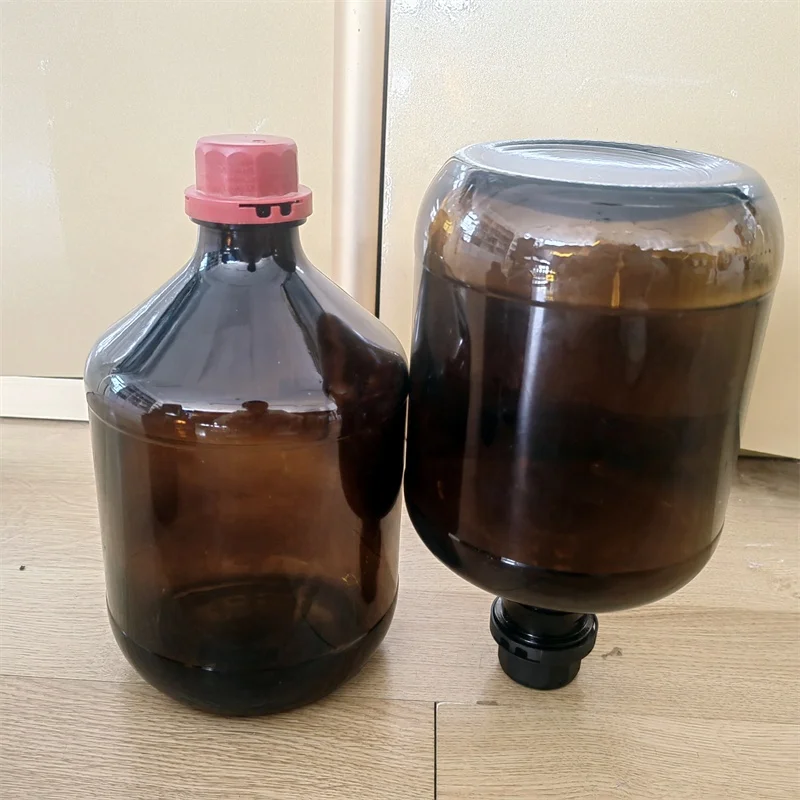 Bottiglia Reagente In Vetro Marrone 250 Ml – Tappo In Vetro Smerigliato A Goccia – Nuova
