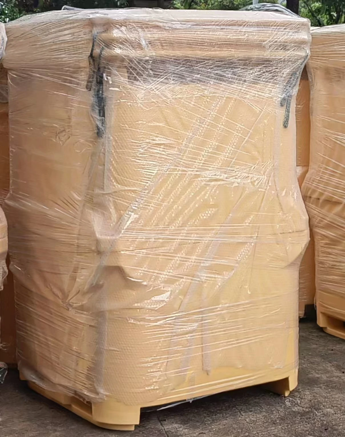 700 Liter Large Rectangle Insulated Storage Dry Ice Box LLDPE Thermal Fish Tubs Live Fish Transportation Food Rotomolded Plastic Insulated fish tub