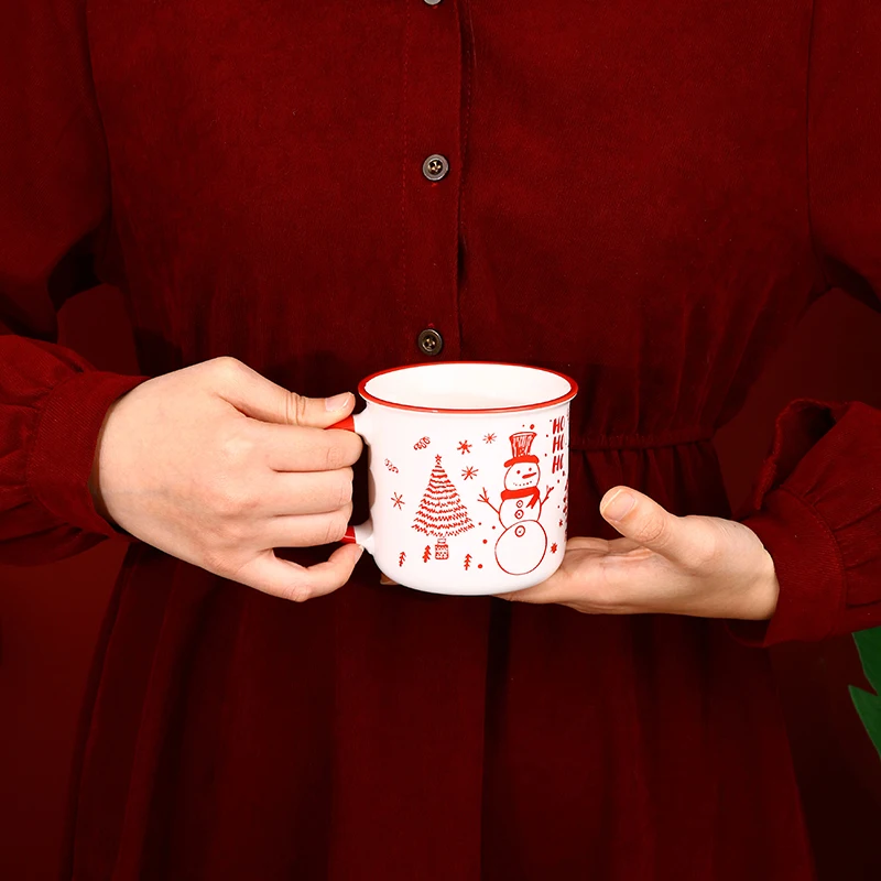 Wholesale Luxury Ceramic Christmas Coffee Mug Set Custom Creative Light Luxury Dishwasher Safe Perfect Christmas Gift Cup manufacture