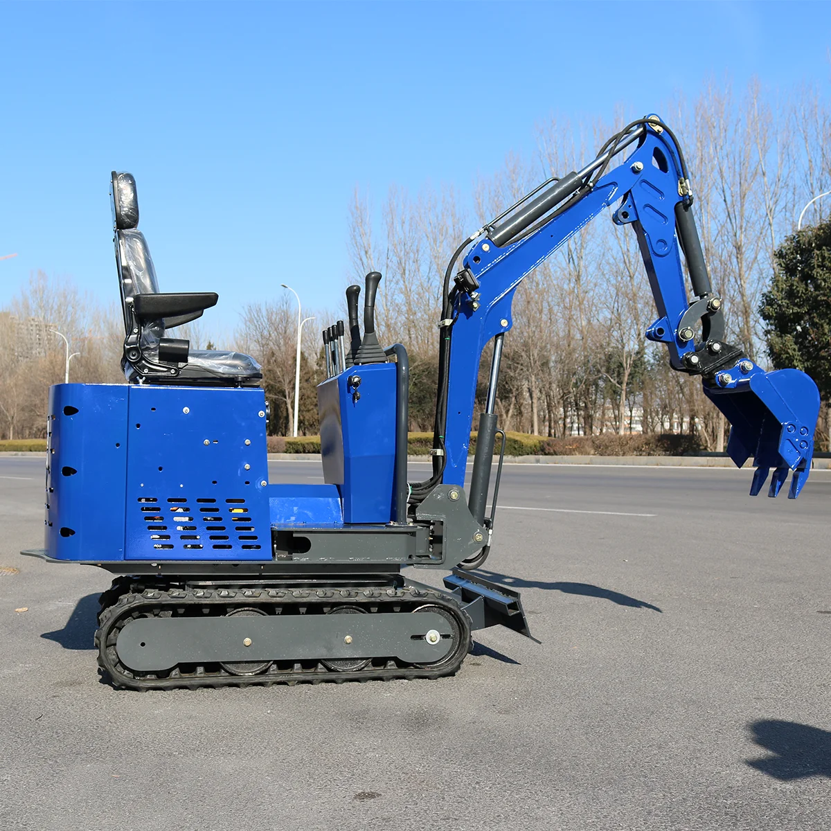 Compact Demolition Machine ANTS Remote Control Demolition Robot - Compact & Powerful