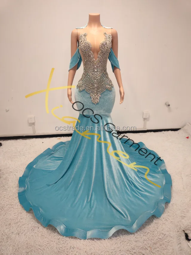 Elegant Blue Velvet Ball Gown Long Prom Dress With Rhinestones Oem