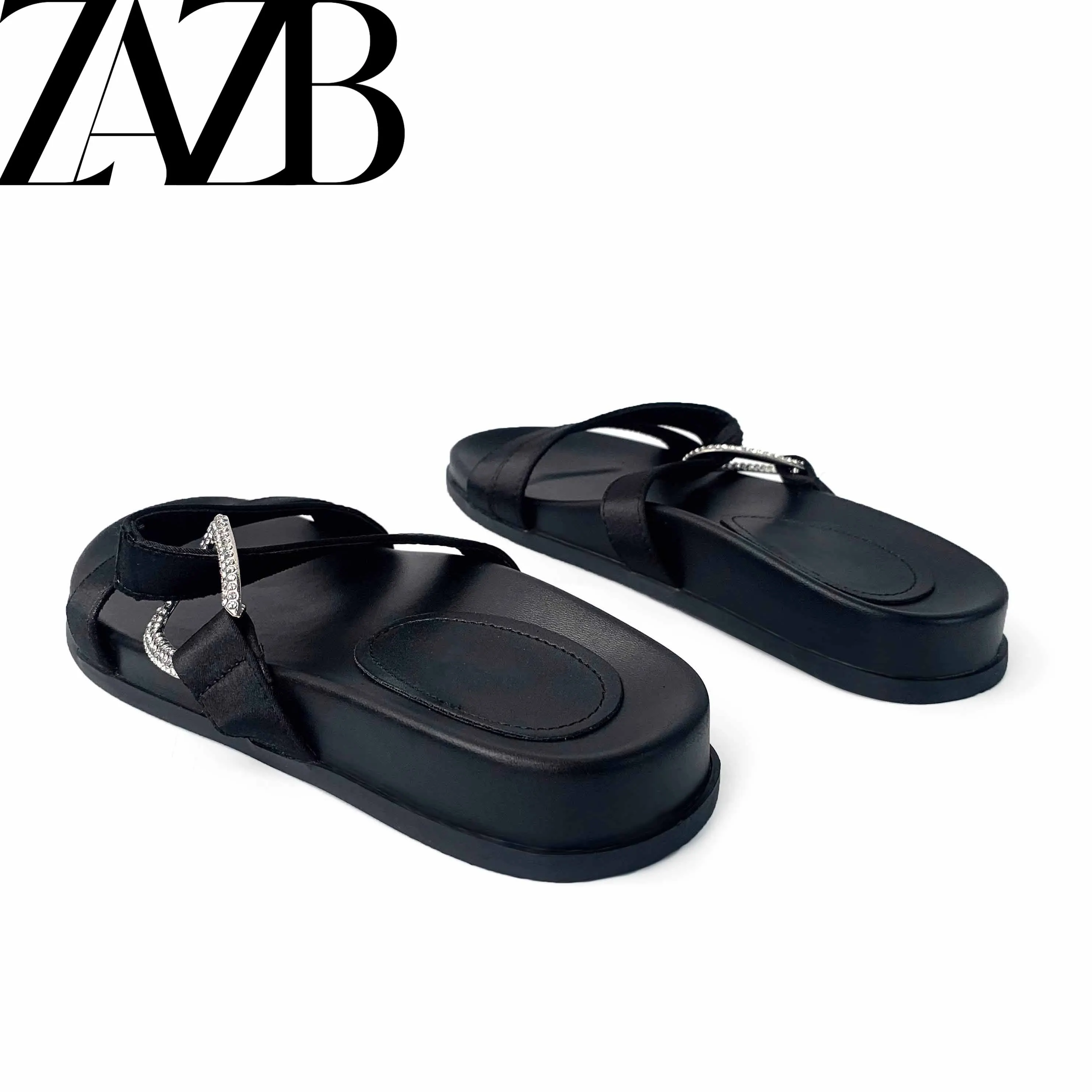 Sepatu Desainer Bagus Kustom Sandal Kaki Yang Digunting Terang Sandal  Wanita dan Wanita Sandal Datar Fashion Wanita Mewah