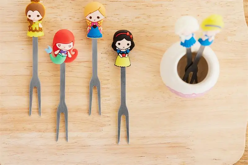 Hot Sales Stainless Steel Fruit Pick Kids Cute Princess  and Other Carton Fruit Fork Decorative Kids