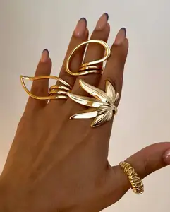 Ilona Unique Personality Design Stainless Steel Women's Ring Trendy Maple Leaf Style Gold Plating Wholesale Fashion Accessory