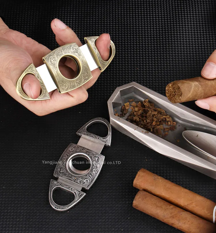 Luxury Retro Metal Cigar Items Stainless Steel Cigar Cutter With Cigar