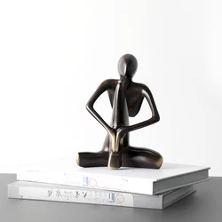 Современная Скандинавская офисная металлическая декоративная фигурка медитации с латунным покрытием, Настольная скульптура для гостиной