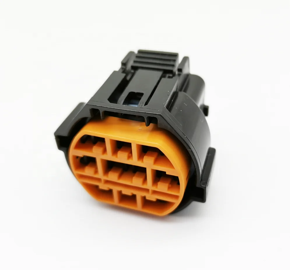 Kum 10 Pin Headlamps Socket Auto Connector For Kiak2 And Ix35 Hp066