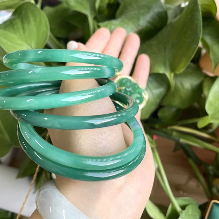 Natural Green Jade Bangle Bracelet Set For Women Customizable Odm