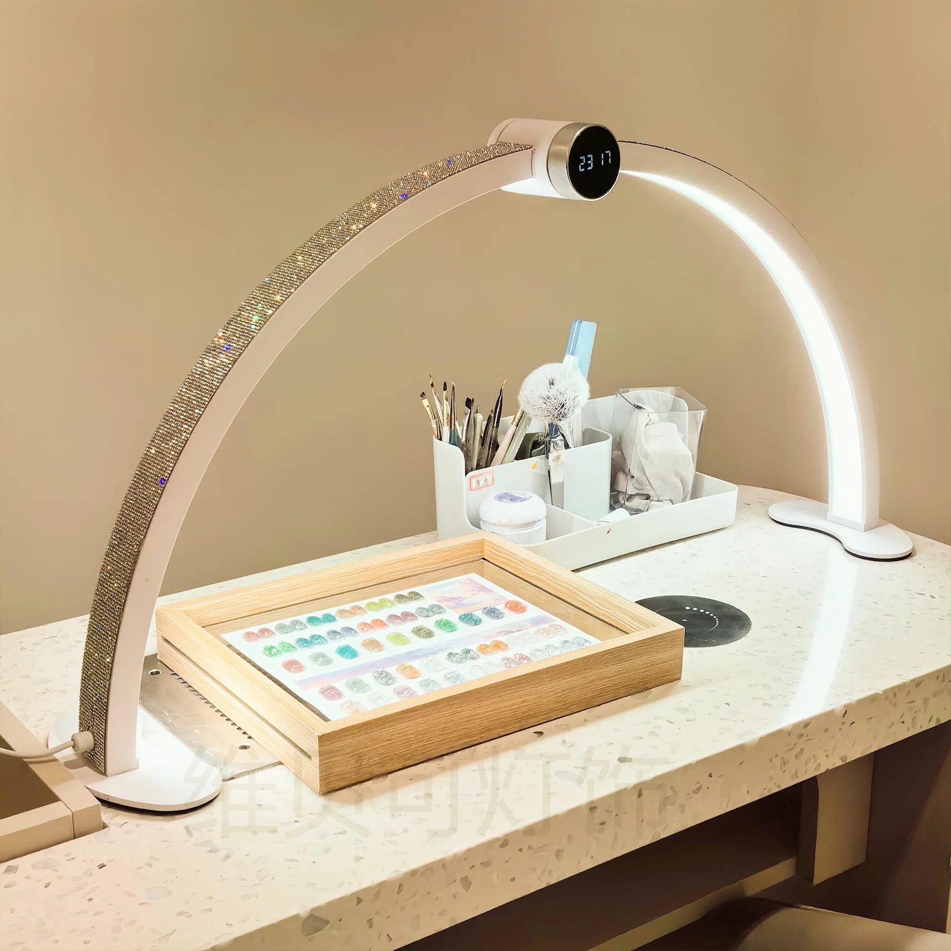 Wholesale Nail Table Desk Lamp Intelligent Digital Display Half Moon Beauty Lamp Professional