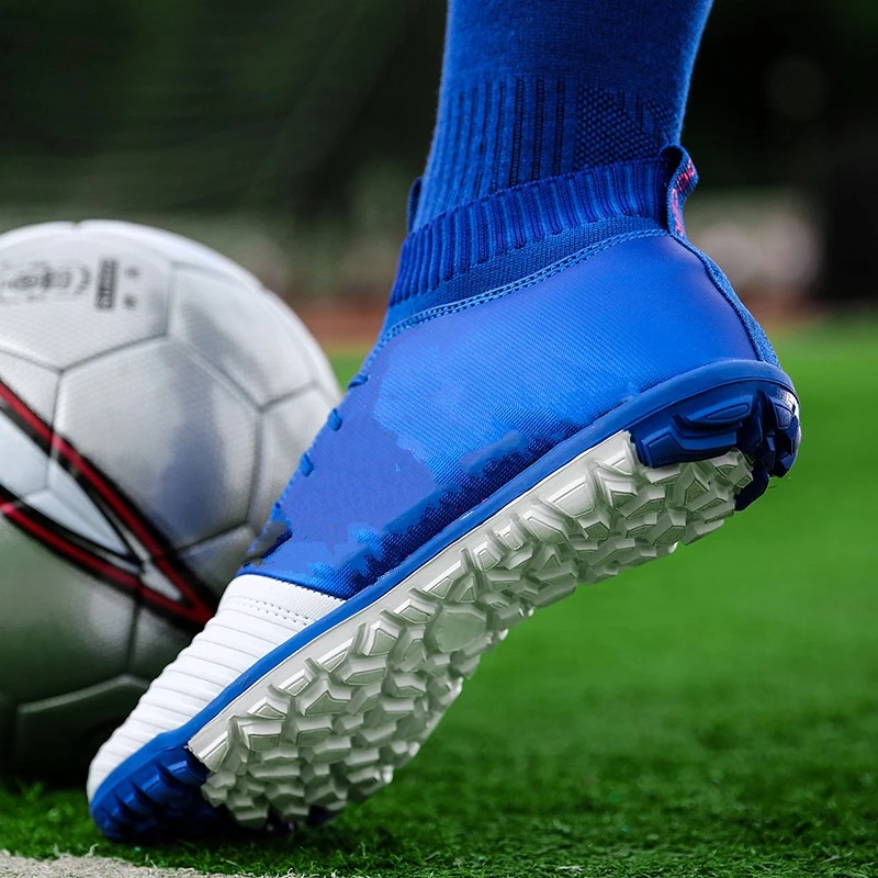 Free Sample Men's And Women's Football Shoes Breathable Spike Football