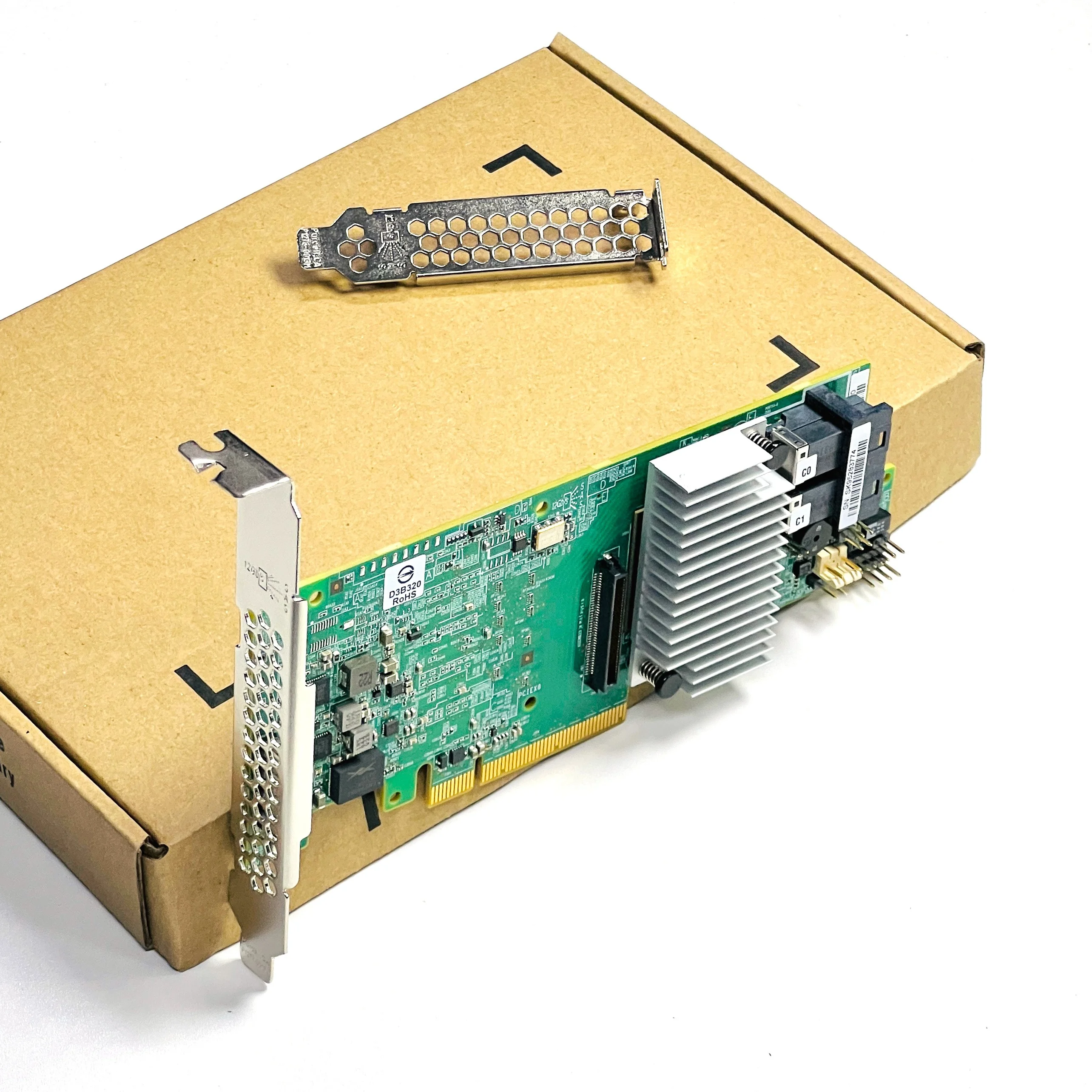 IBM 4Y37A09722 TS RAID 730-8i 2GB Flash PCIe 12Gb アダプター IBM 4Y37A09722 TS RAID 730-8i 2GB Flash PCIe 12Gb アダプター