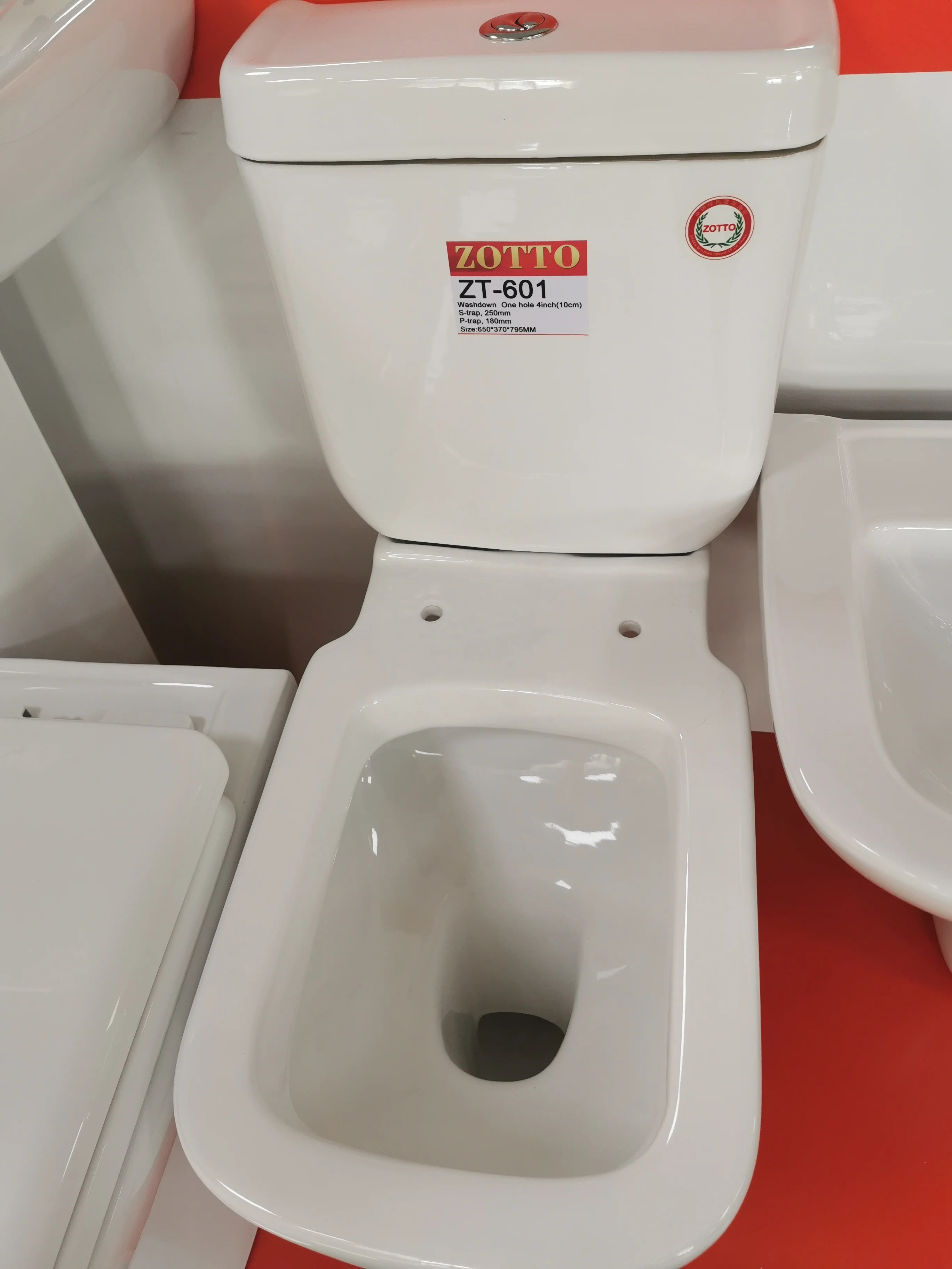 Bathroom Ceramic Washdown Two Piece Toilet - High Quality
