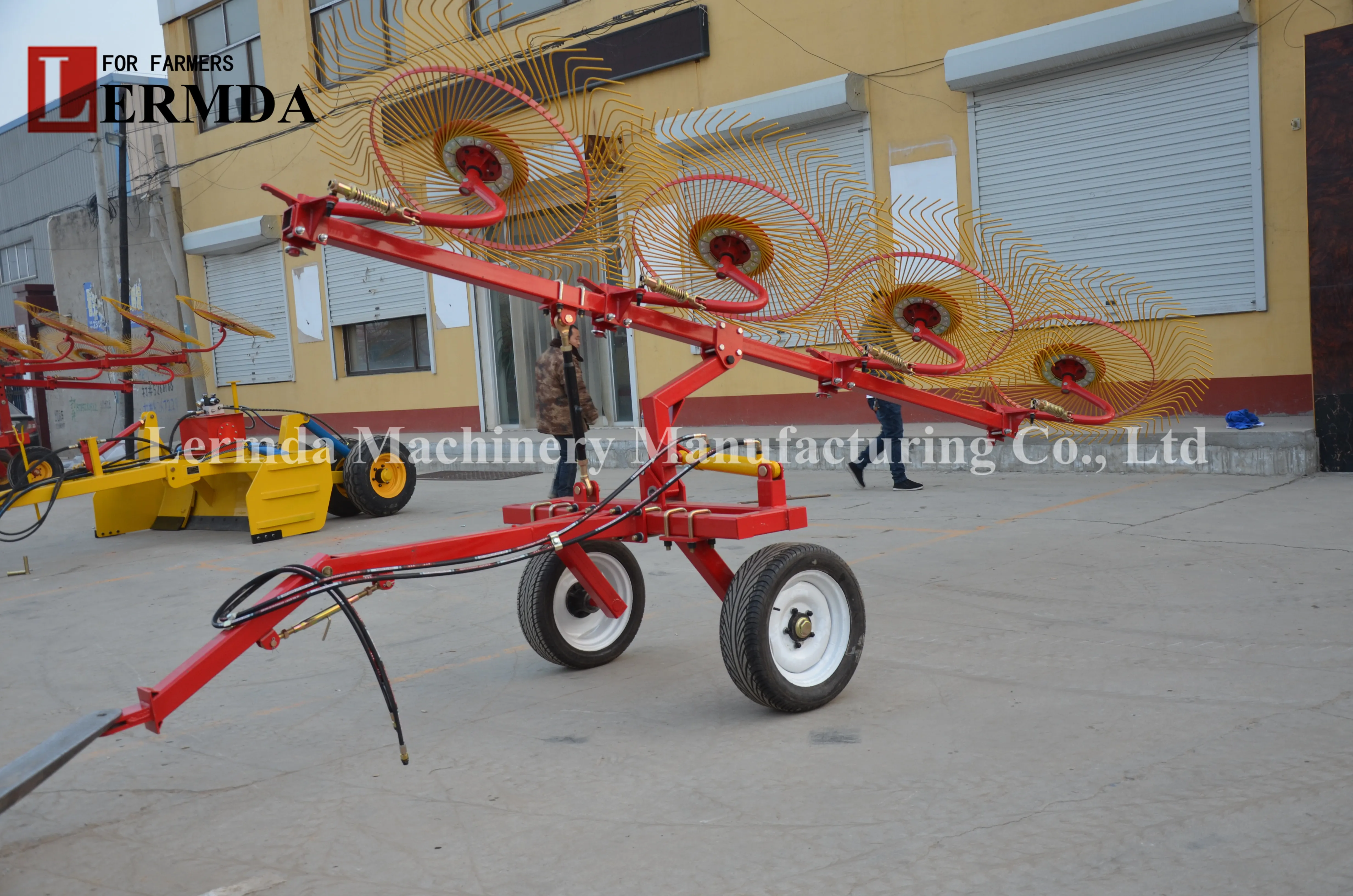 Hay Rakes Farming Hay Rake Farm Implement Hot Sale Tractor Power hay Rake Spike Wheel ...
