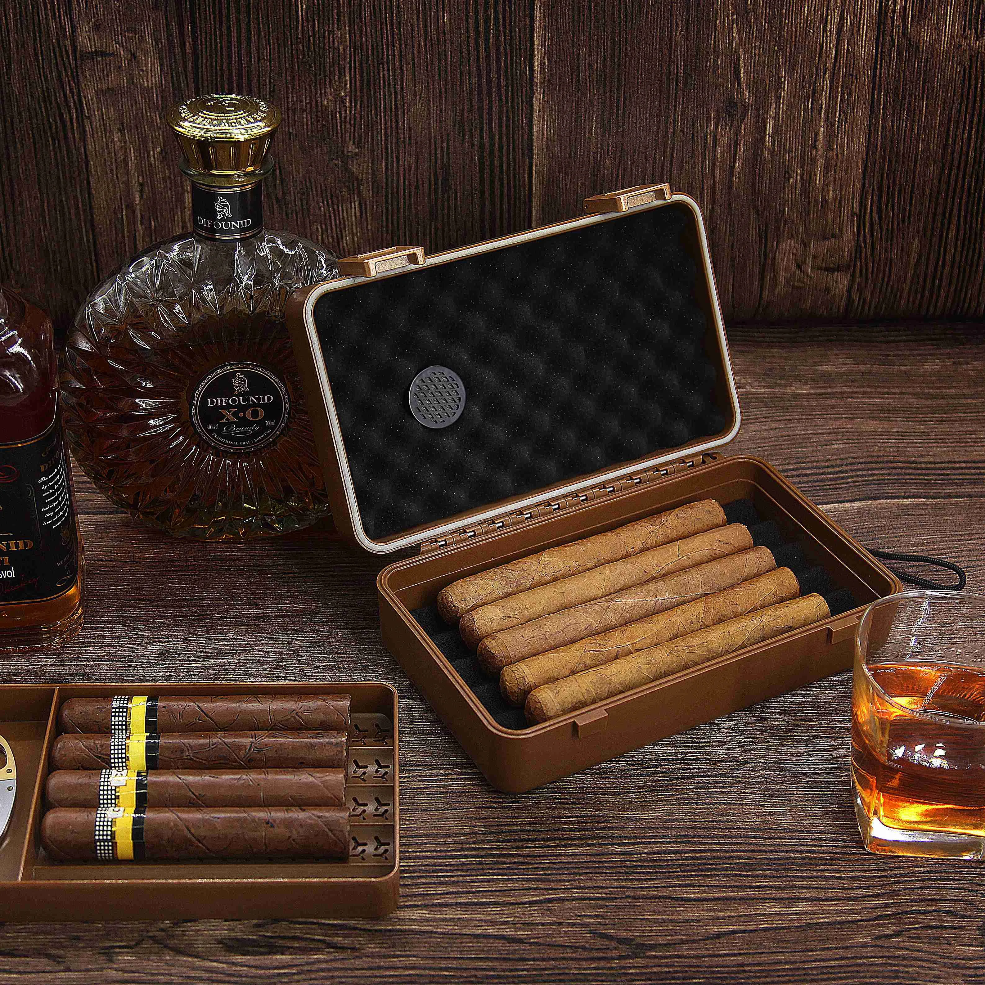 Hot Sell Luxury Cigar Gift Waterproof Travel Humidor Box Plastic Custom Accessories with