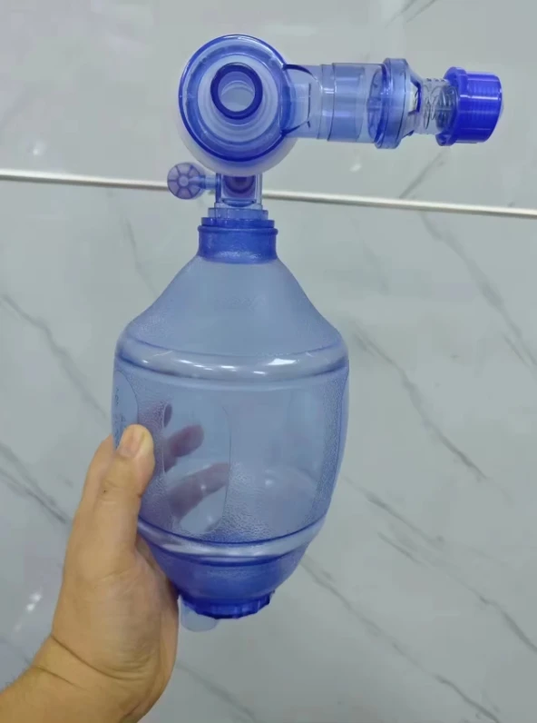 Chenwei Manual PVC Respirator First-Aid Training Ambu Bag Resuscitator Made of Durable Plastic