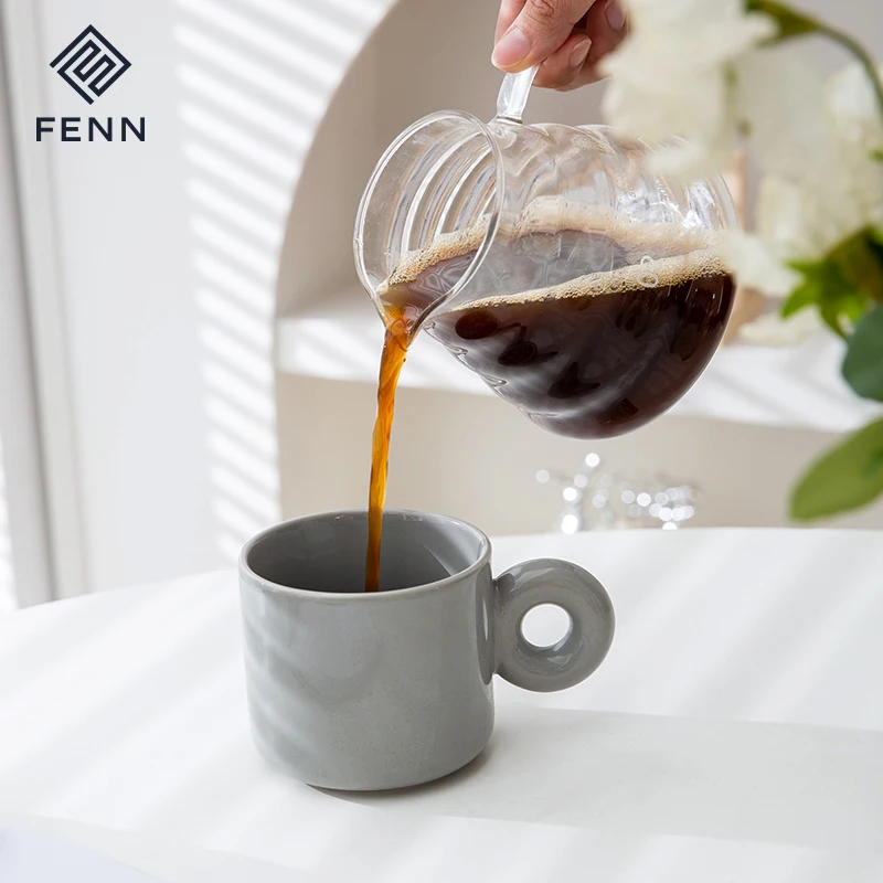 FENN Modern Thick Round Handle Colored Custom Logo Ceramic Mugs Nordic Style Black Glossy Colored Cappuccino Cups Cafe Mug