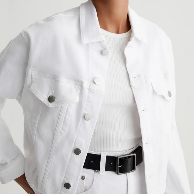 OEM/ODM Custom White Wash Women's Relaxed Trucker Jacket Soft Stretch Denim Double-Needle Seams Button Loose for Autumn