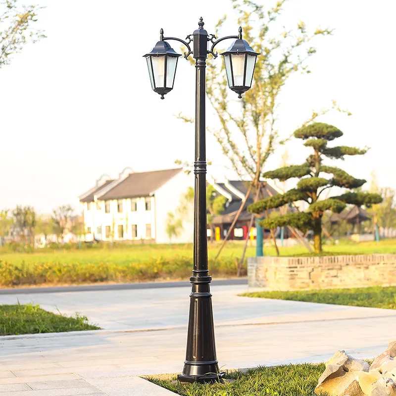 Modern Retro European Style 3m High Pole Lamp LED IP66 Waterproof Aluminum Construction Powder Coated Surface Outdoor Lighting