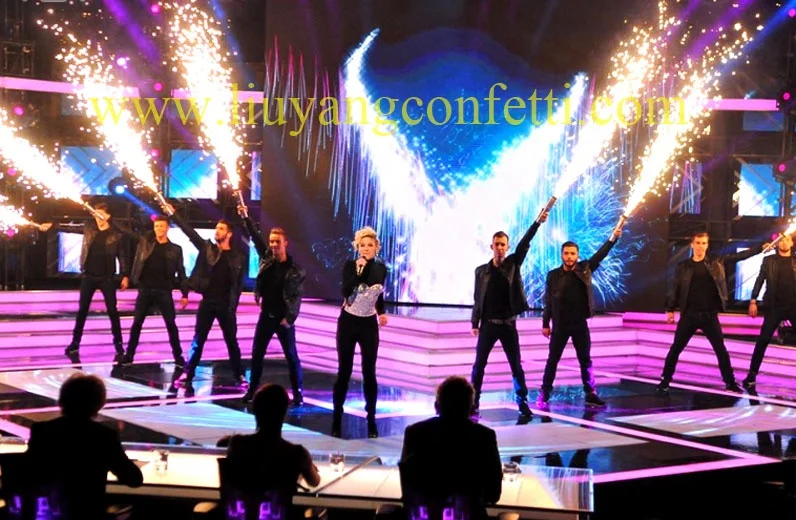 Cold Pyro Pyrotechnics Machine Stage Effect Cold Spark Fountain Machine Cold Pyro Gun for Wedding Decoration Stage Concert Party