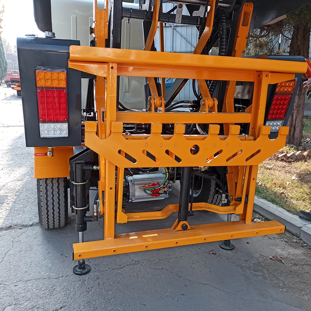 Garbage Trucks Electric Roll Off Container Garbage Truck Hook Arm Lifting Garbage Truck