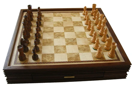 Luxury Peruvian Walnut Wooden Chess Game Set  With 32 Chessmen Pieces DGT Chess Board
