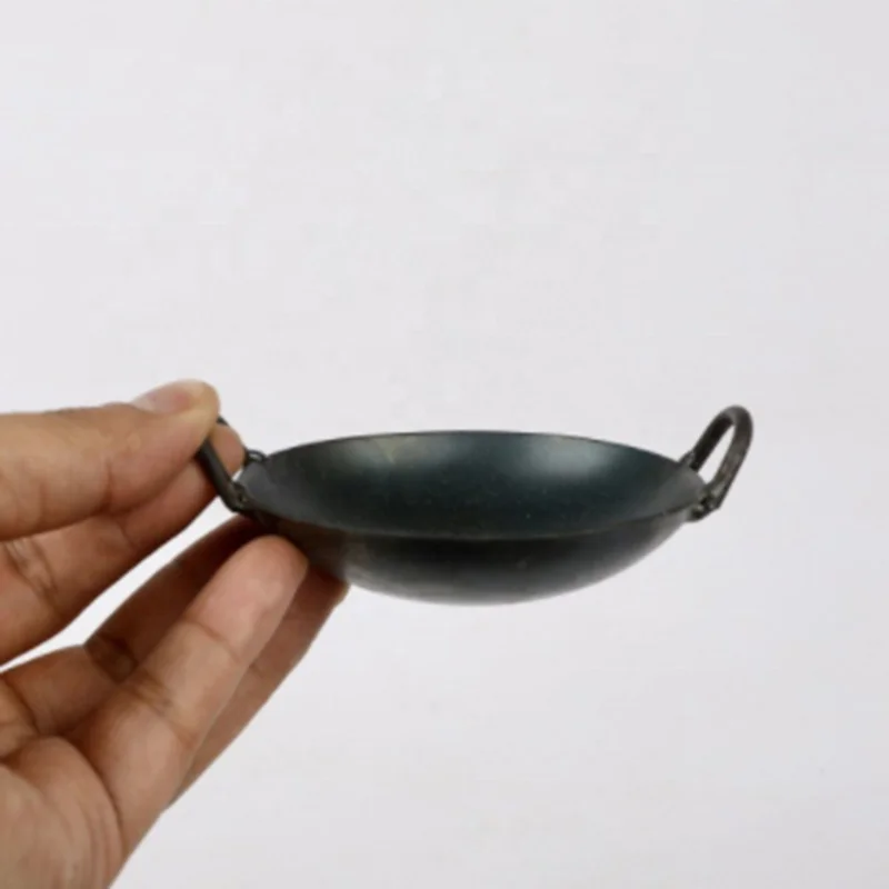 10.5cm Mini Retro Cooking Iron Wok Pan with Wooden Lid for Miniature Kitchen Set