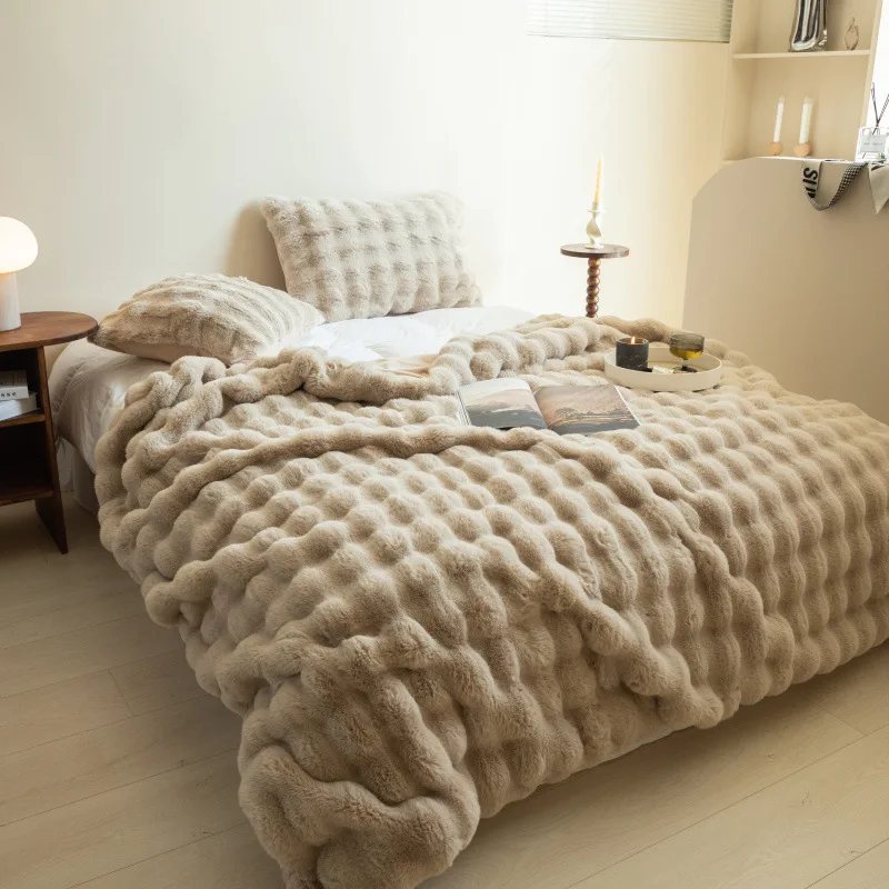 Modern Tuscany Polyester Short Fleece Casual Cover Sofa Fur Bedroom Blanket Light Luxury Superior Soft Warm