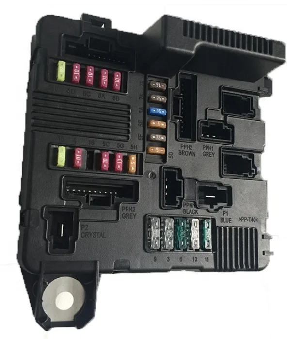 Auto Fuse Box Fuse Module 8200306033 Used for Renault Megane