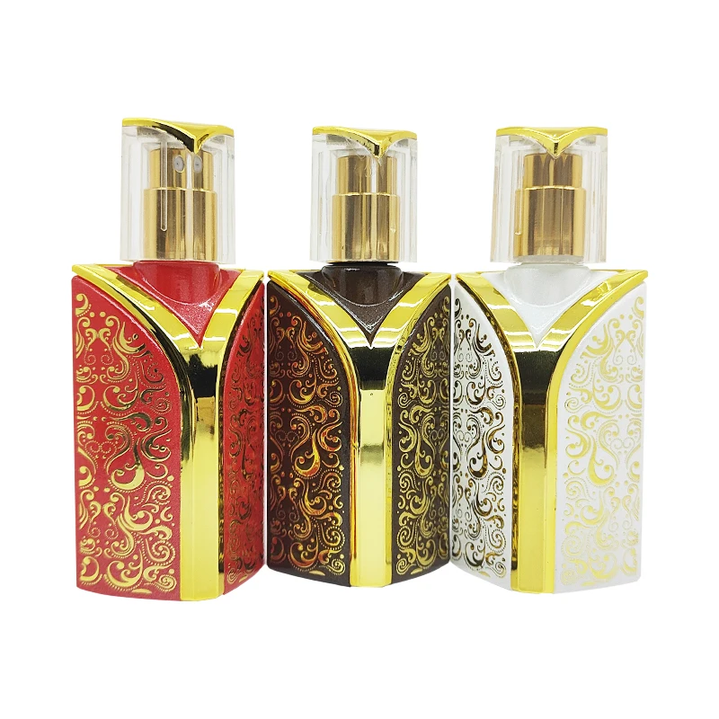 Flacon de parfum en verre losange de 30 ml vide avec motifs d'impression en feuille d'or exquis, col à vis, flacon pulvérisateur en verre rechargeable