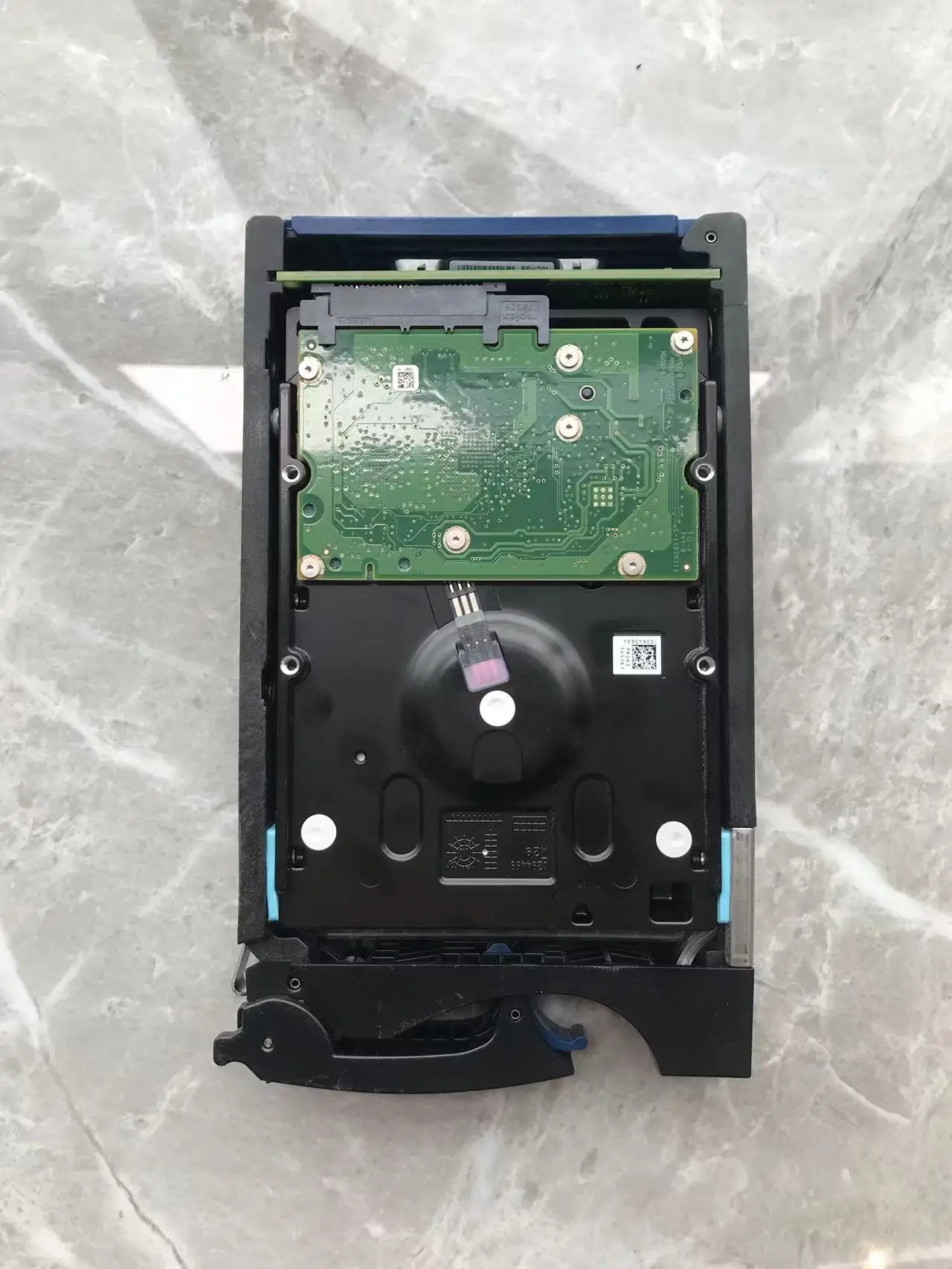 005049607 2 ТБ 7200 об/мин 7 К 6 Гб SAS 3 5