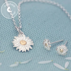 Customized High Quality Trendy Style Daisy Women Necklace Set Jewelry 925 Sterling Silver Daisy Jewellery Set With Stud Earrings