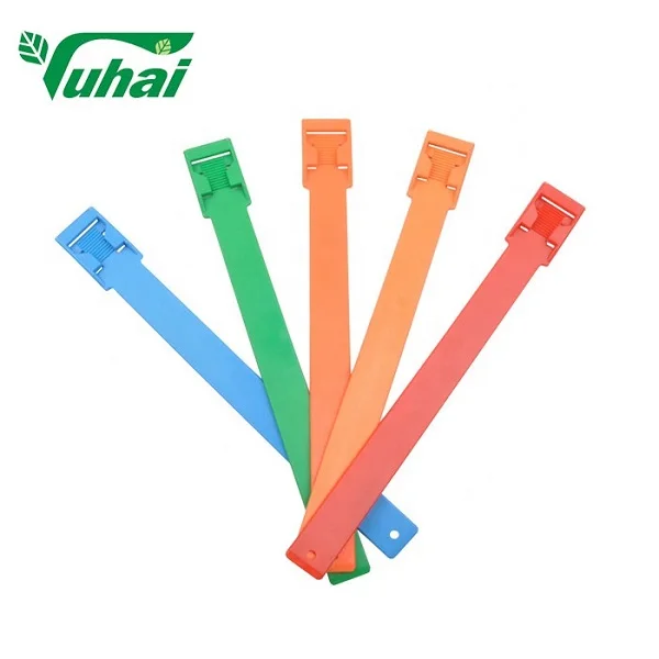 product cattle sheep and horses can be distinguished by optional color gaiters with neck straps and buckles goat collar-3