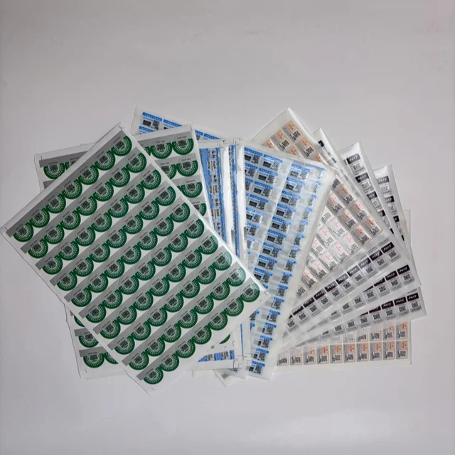 Wholesale Custom Serial Number Holographic Sticker Qr Code Scratch Off Hologram Stickers Verify System Anti-counterfeit Label