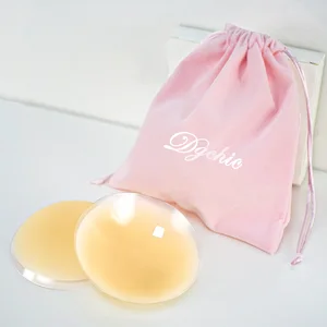 Factory Direct Waterproof Silicone Seamless Nipple Cover Strapless Round Shape Invisible Sexy Boobs Reusable Washable for Ladies