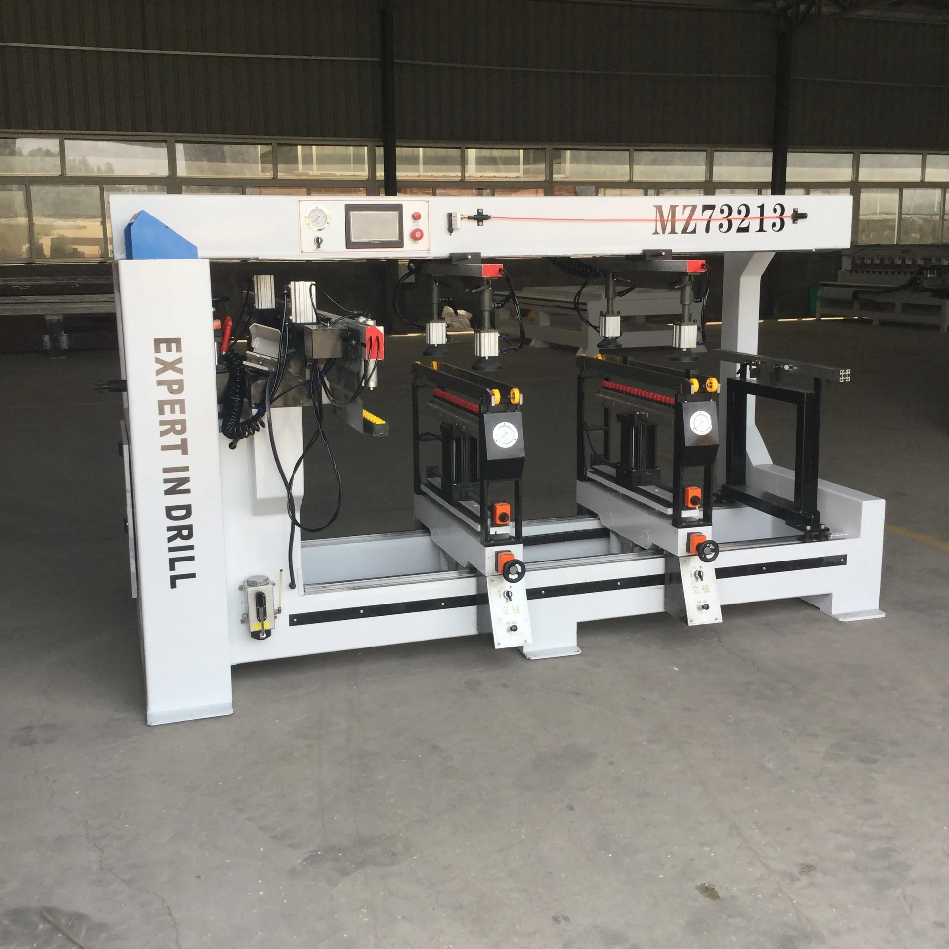 3ライン2垂直1水平マルチスピンドルアクスル列ヘッドドリラーボード