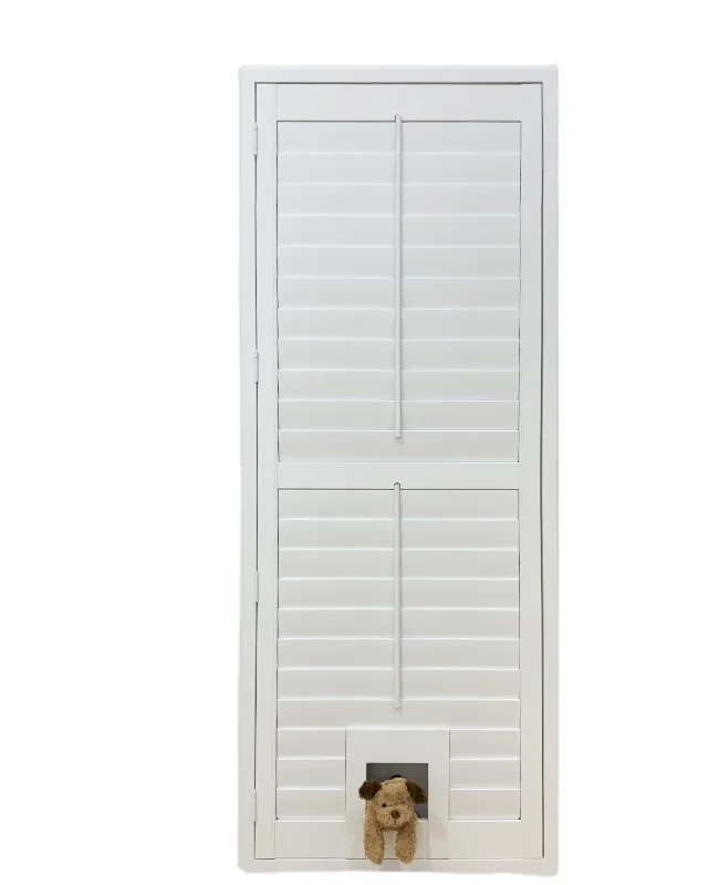 Scratch-Free Shutter Design with Gear-Free Technique Allows Pets to Conveniently Enter and Exit the House at Any Time