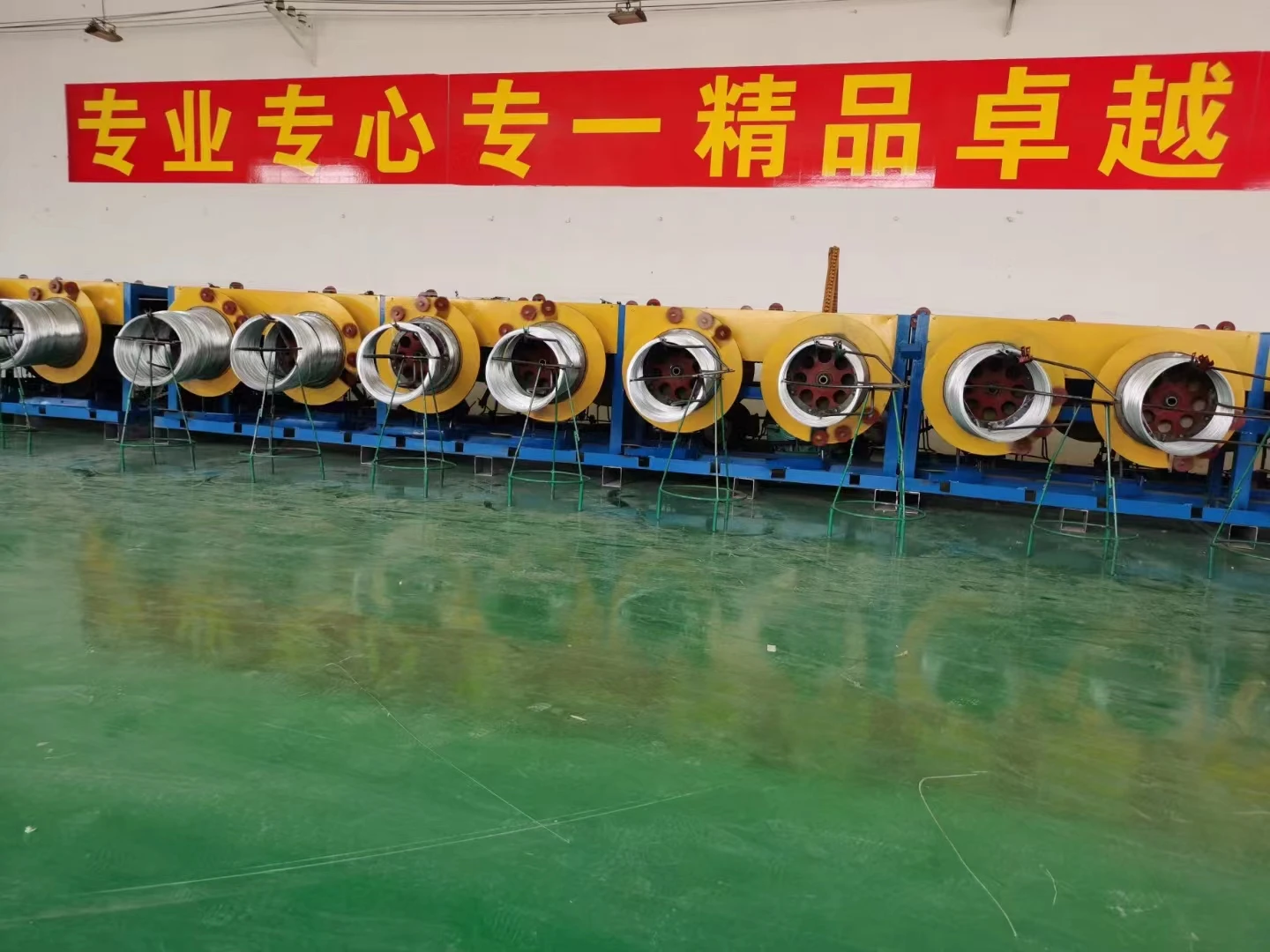 Электрооцинкованные проволочные машины гальваническое оборудование электрооцинкованная производственная линия на