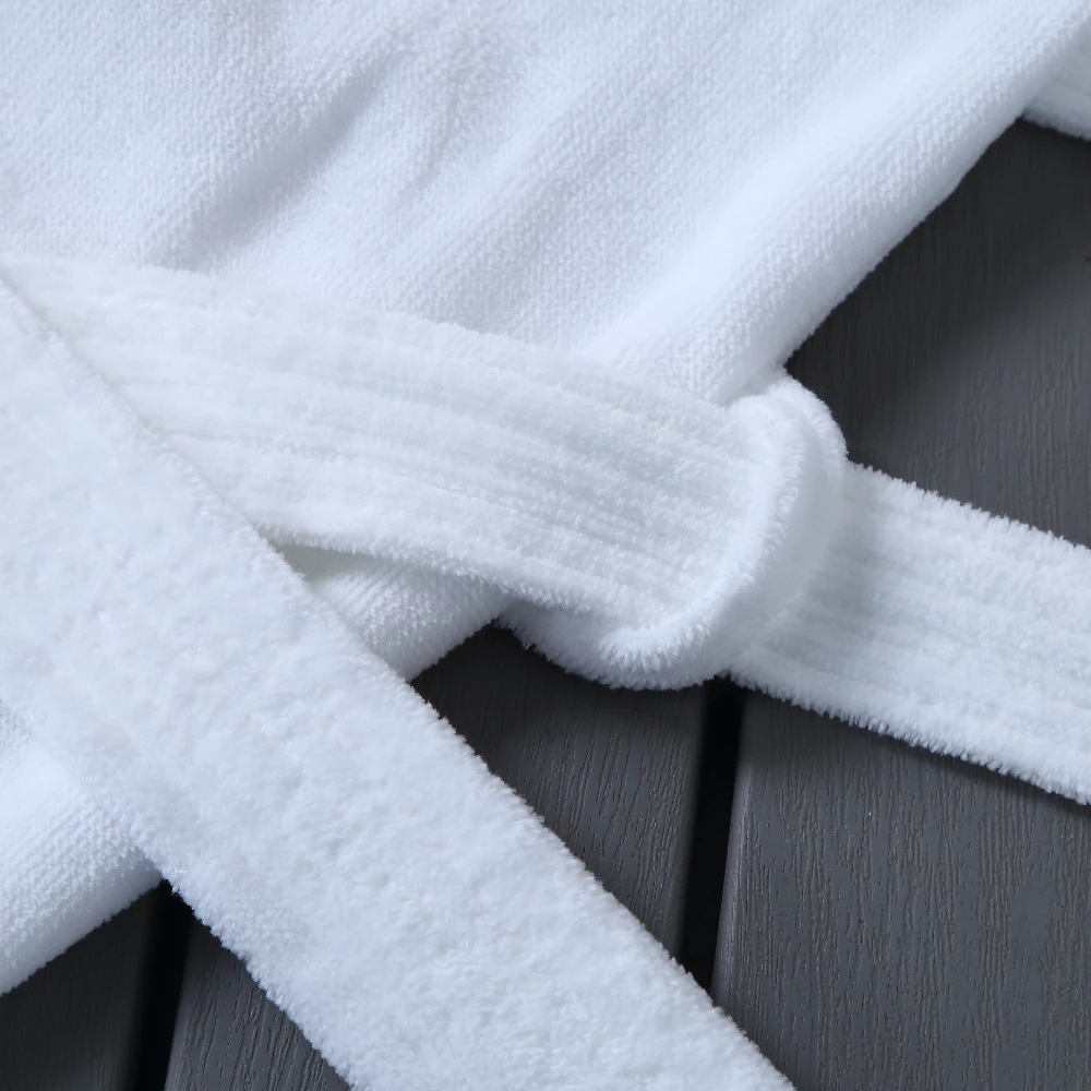 Wholesale Luxury Hotel White Cutpile Velvet Bathrobe Terry Cloth Spa Robe Unisex Luxury Hotel