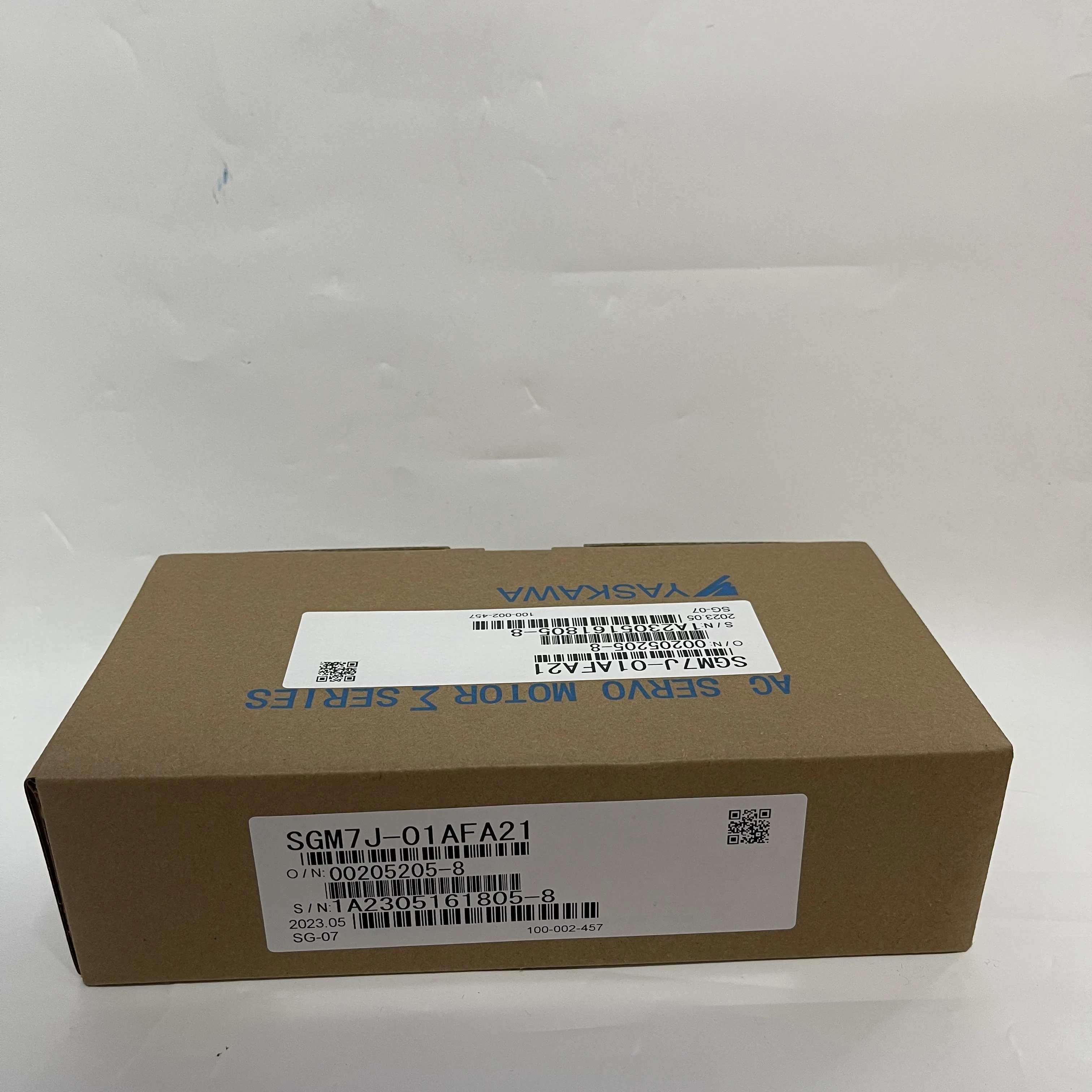Yaskawa AC Servo Motor SGM7J-01AFA21 Yaskawa AC Servo Motor SGM7J-01AFA21