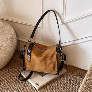 PU Sewing Solid Color Square Crossbody Bags Autumn New Versatile 2026 Hot Sale Bags for Women Large Capacity Commuting Handbags