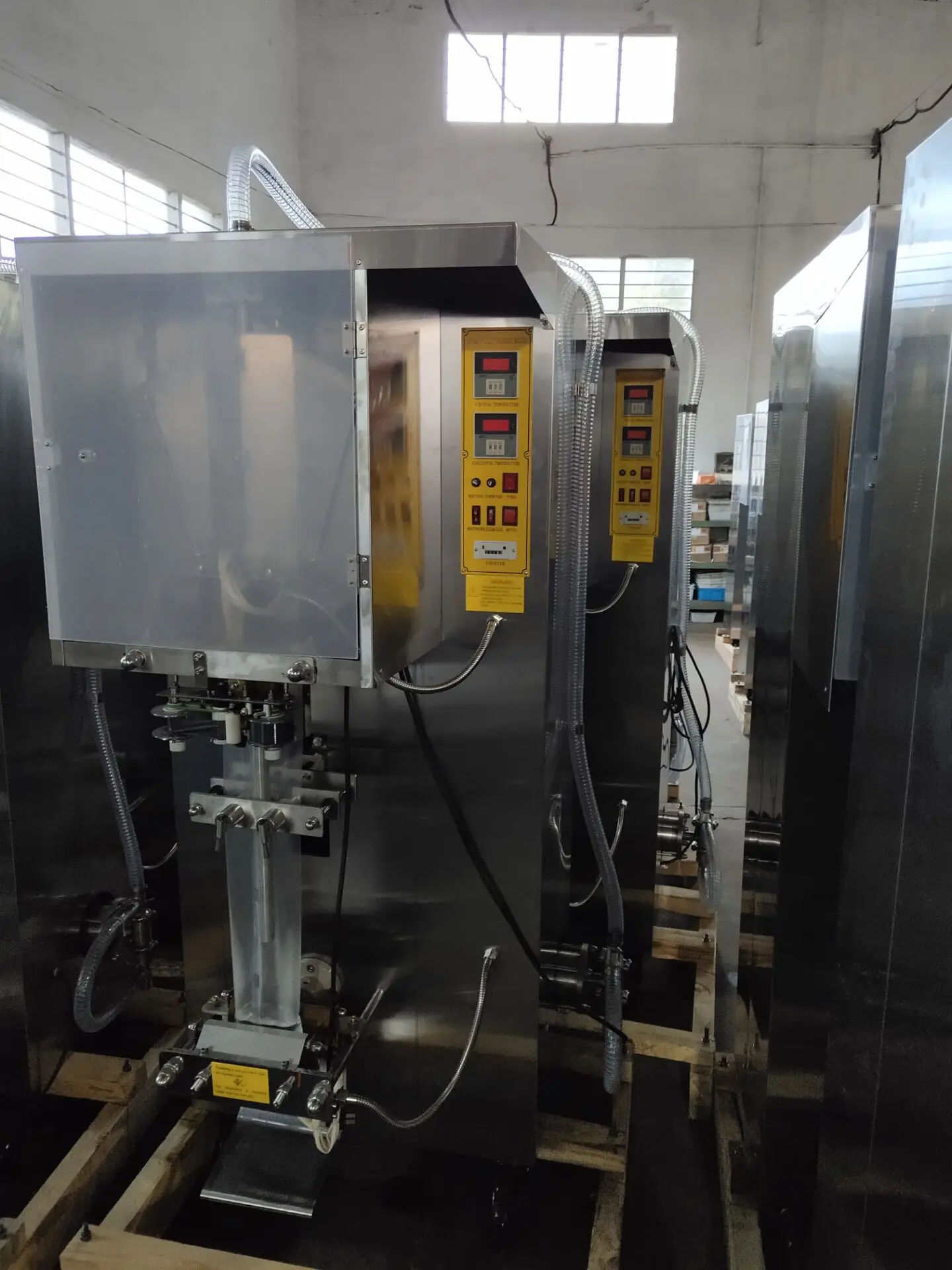 SJ-1000 Automatic Milk Pouch Packing Machine Automatic Plastic Online Support Video Technical Support Algeria Thailand Indonesia