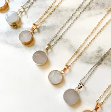 Women Handmade Natural Jade Stone Quartz Full Moon Necklace 18 k Gold Plated Gemstone Moon Pendant CharmsNecklace