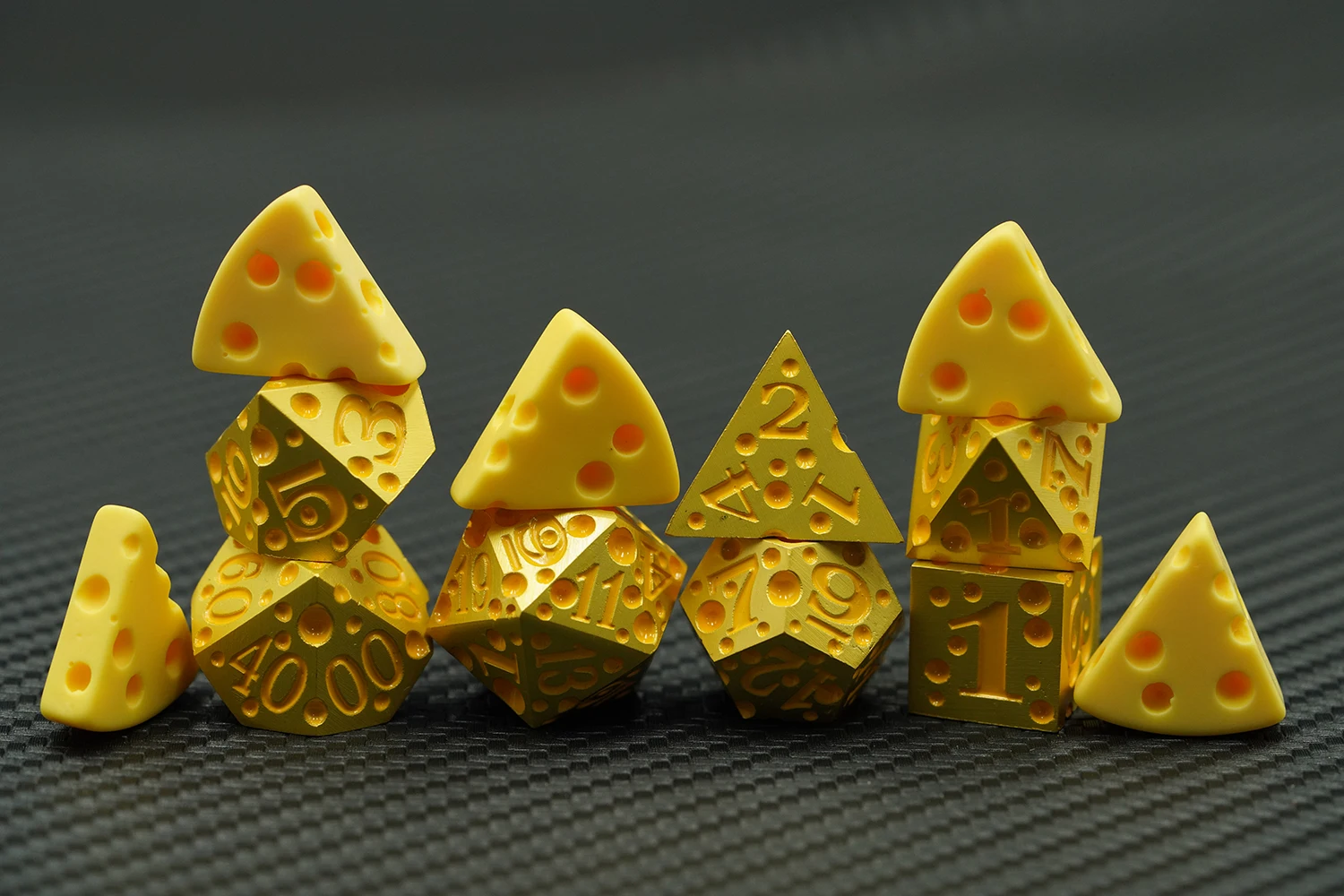 D20 Polyhedral Gold Cheese Dice Set with Custom Logo Size Metal & Plastic Zinc Alloy for DND Games manufacture