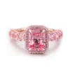Anillo de oro rosa de 10 quilates con piedra preciosa de laboratorio