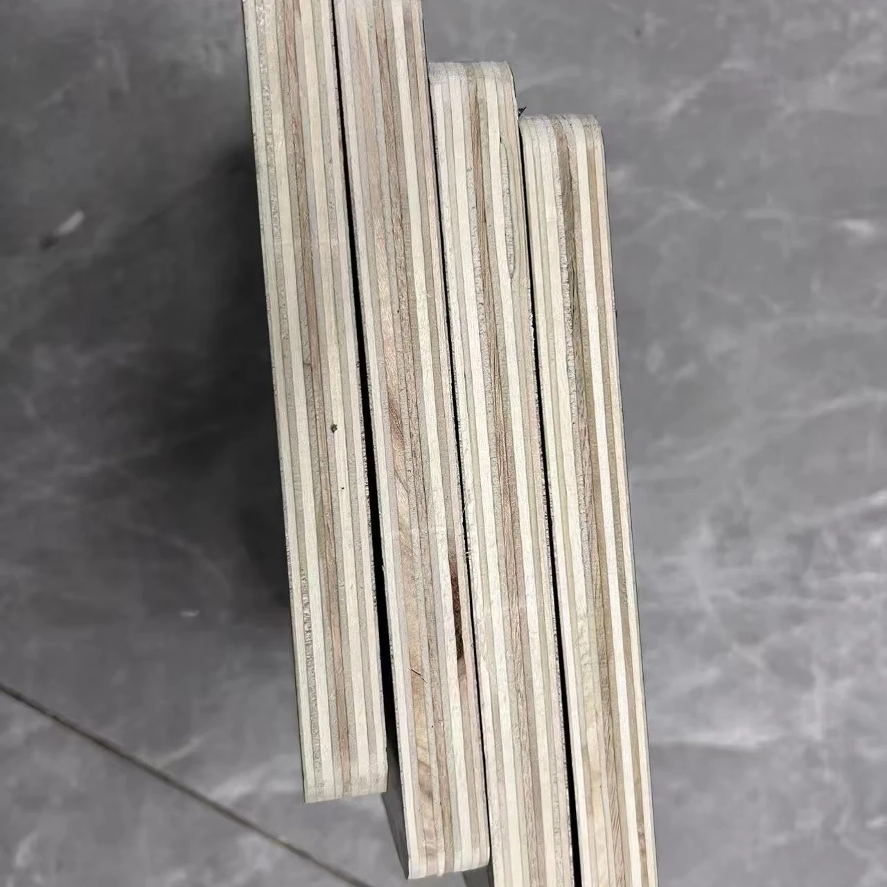 4*8 12mm-18mm Black Film Faced Plywood Poplar Plywood Stocks in Thailand Chonburi Warehouse