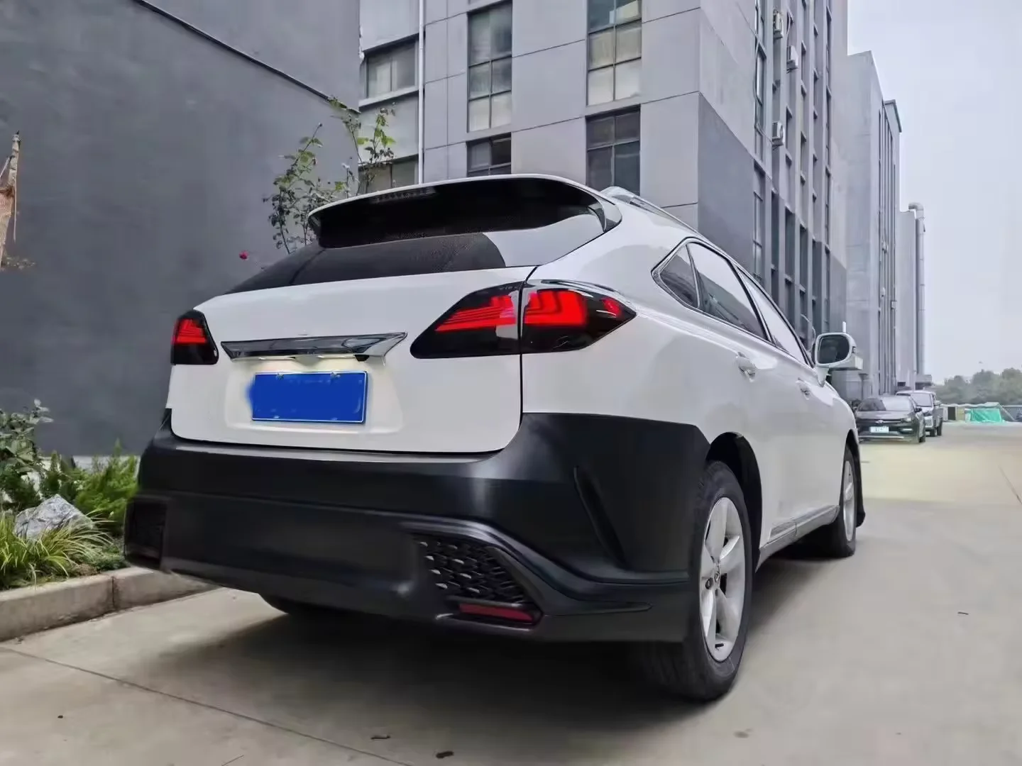 High Quality Kit for Lexus Rx350 2009 2010 2011 2012 2013 2014 2015 Upgrade 2023 Lexus Rx350h F-sport Front Rear Bumper Bodykit
