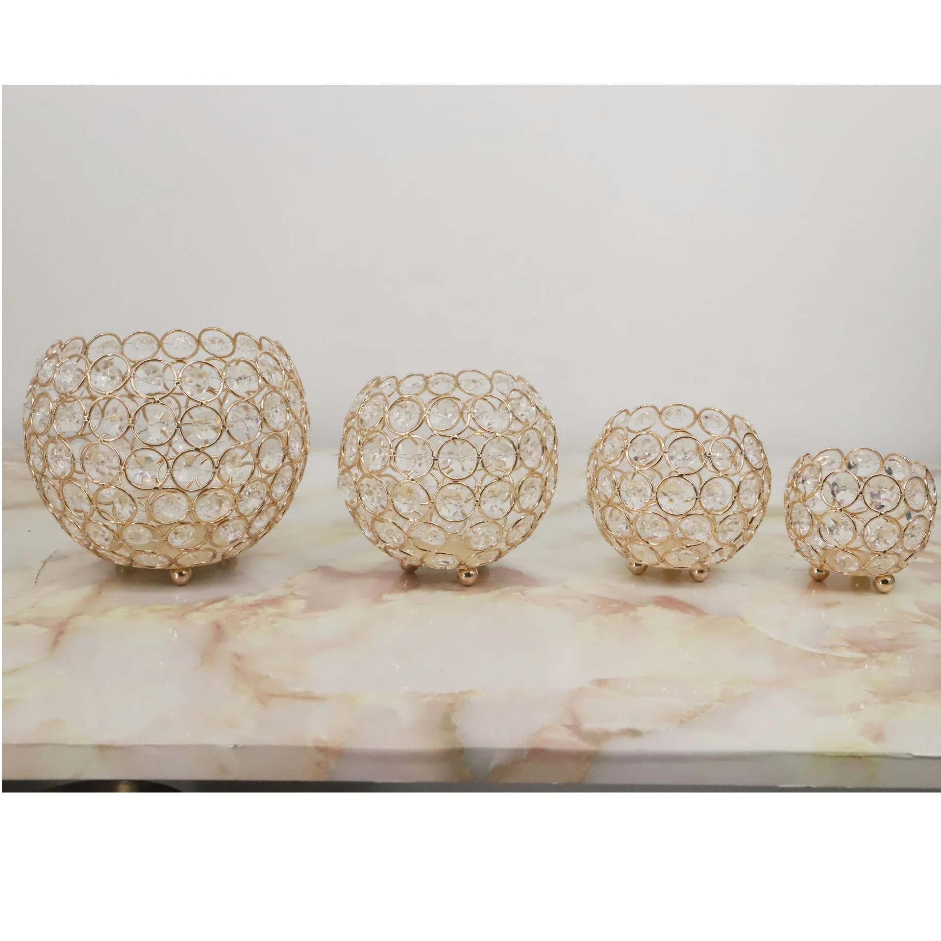 European Style Single Head Golden Candle Cup Crystal Ball Candle Holder Metal Candlestick Holder For Wedding Candlelight Dinner