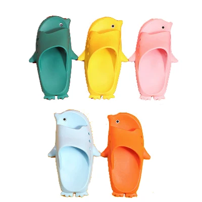 Мультяшные Пингвины детские забавные тапочки летние детские удобные пляжные тапочки сандалии