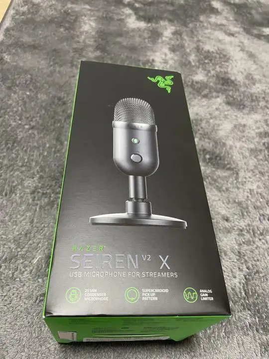 Razer Seiren V2 X Microphone - Ideal for E-Sports & Live Broadcast